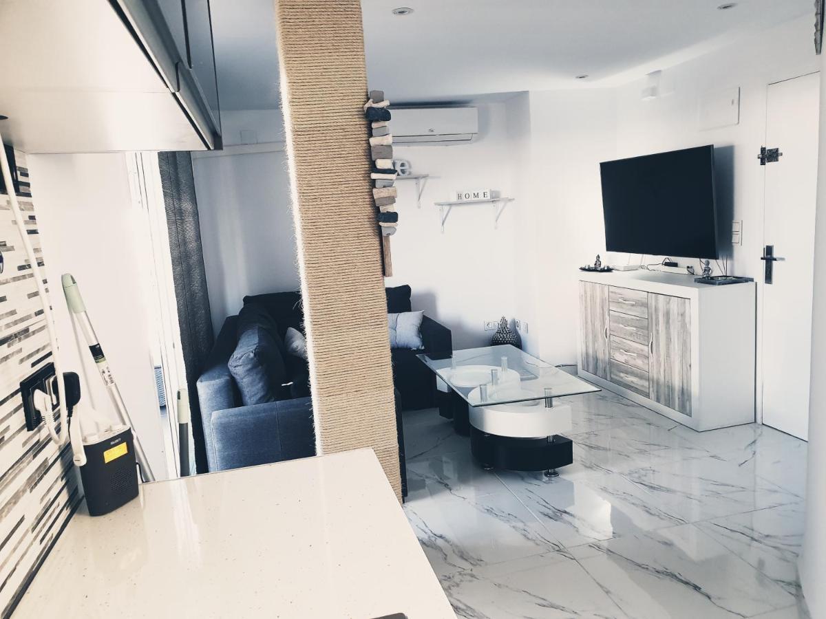 Beachside Apartment In Torrevieja Esterno foto