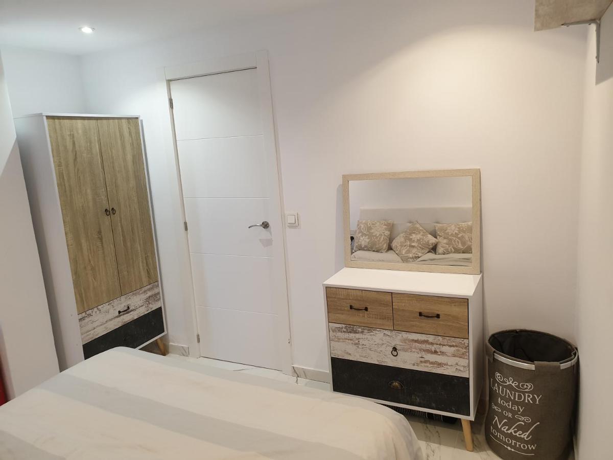 Beachside Apartment In Torrevieja Esterno foto