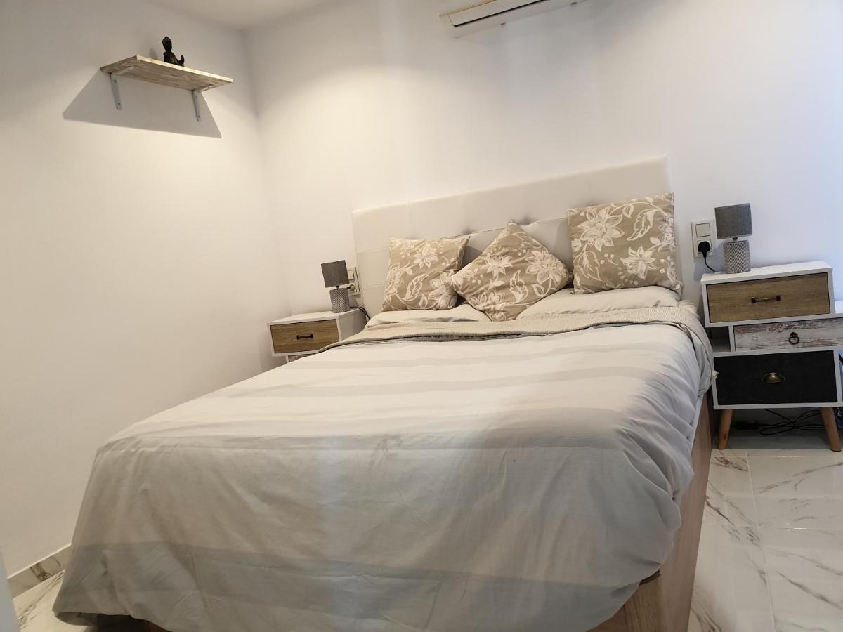 Beachside Apartment In Torrevieja Esterno foto