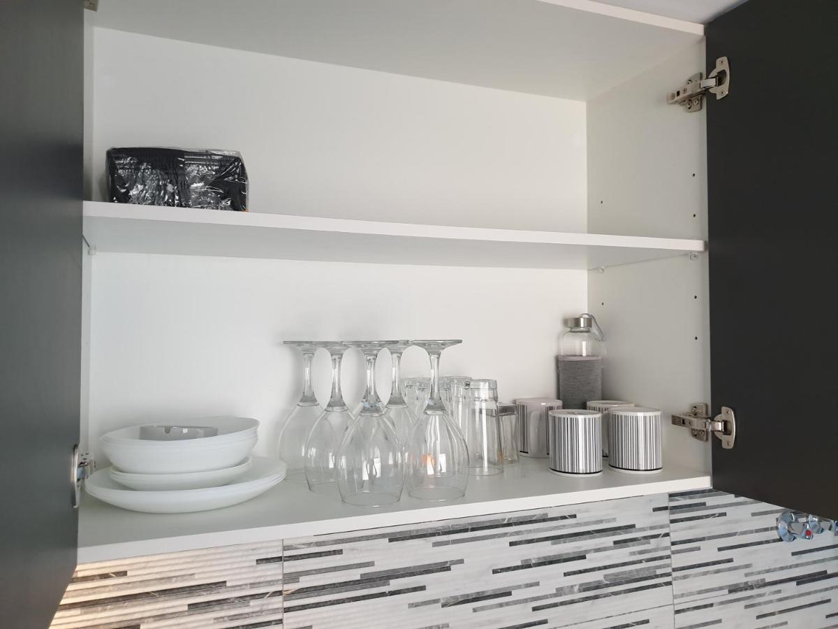 Beachside Apartment In Torrevieja Esterno foto